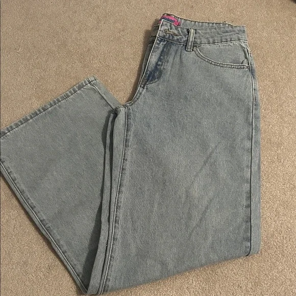 Edikted Light Blue Flare Jeans With Bow - Picture 2 of 5